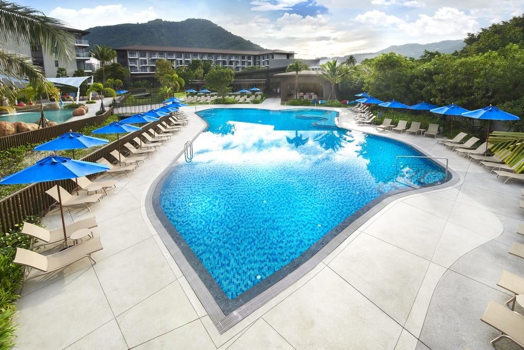 pools-outdoor-pool