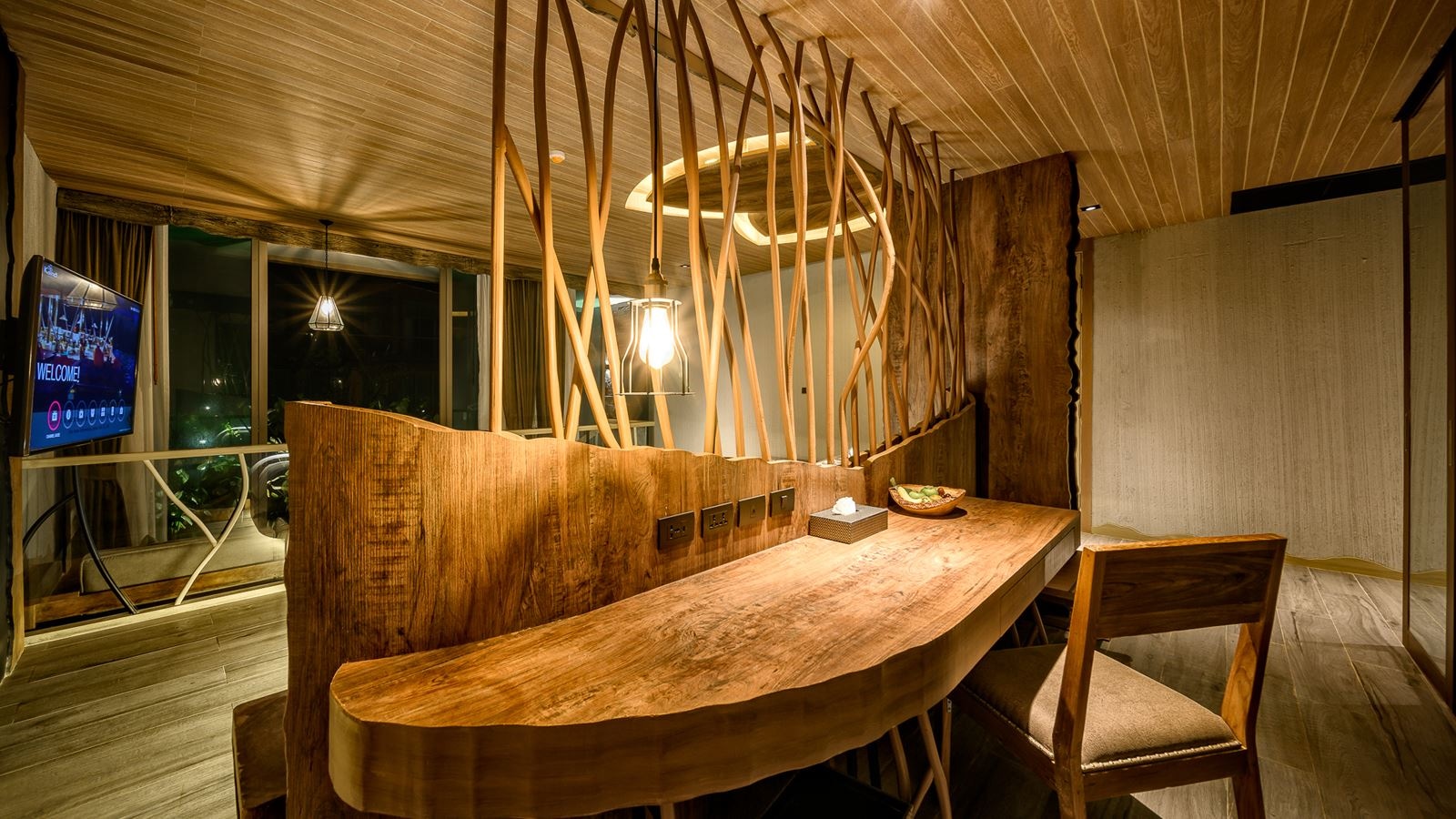 rooms-pool-suite