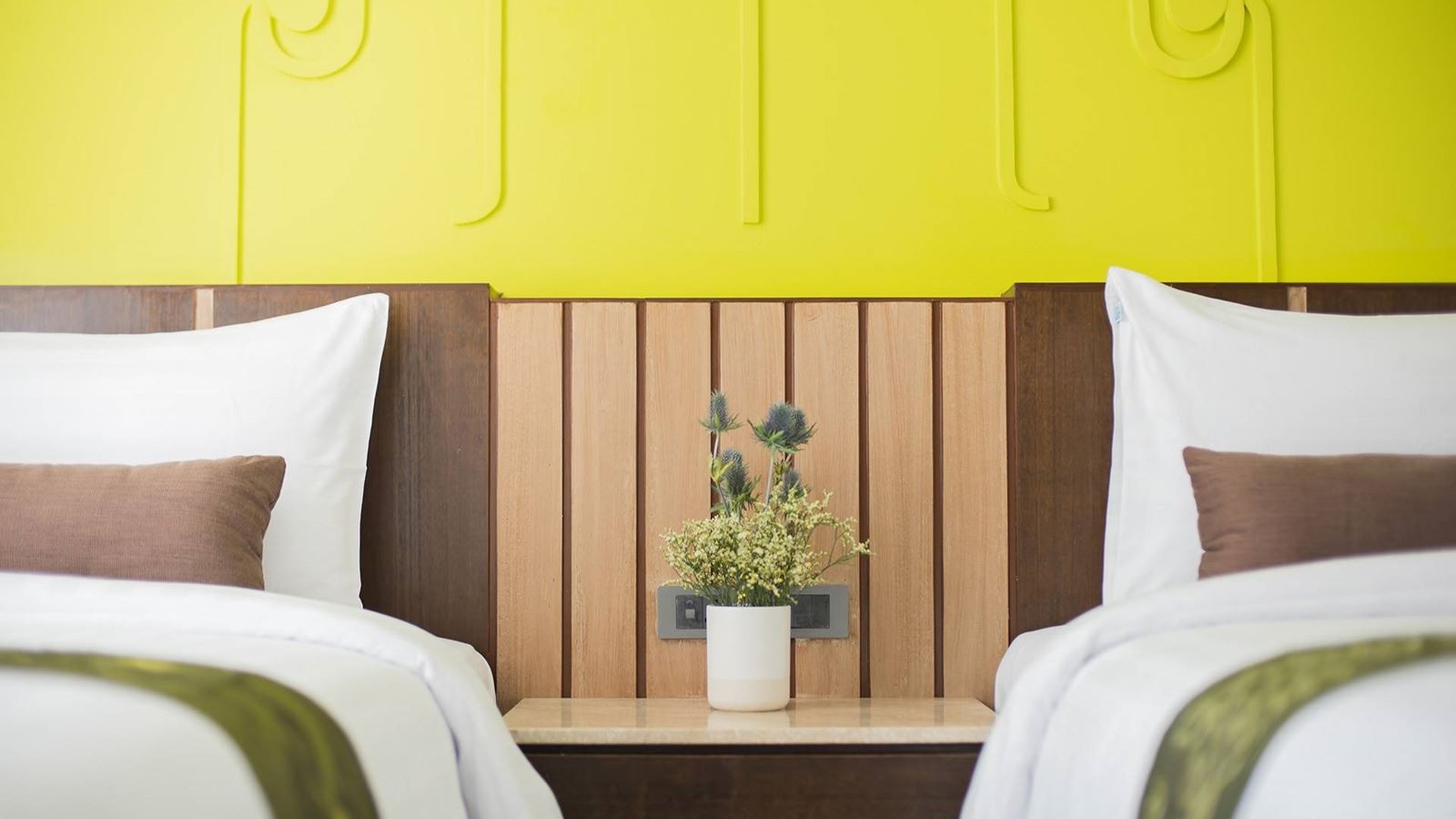 rooms-superior-room