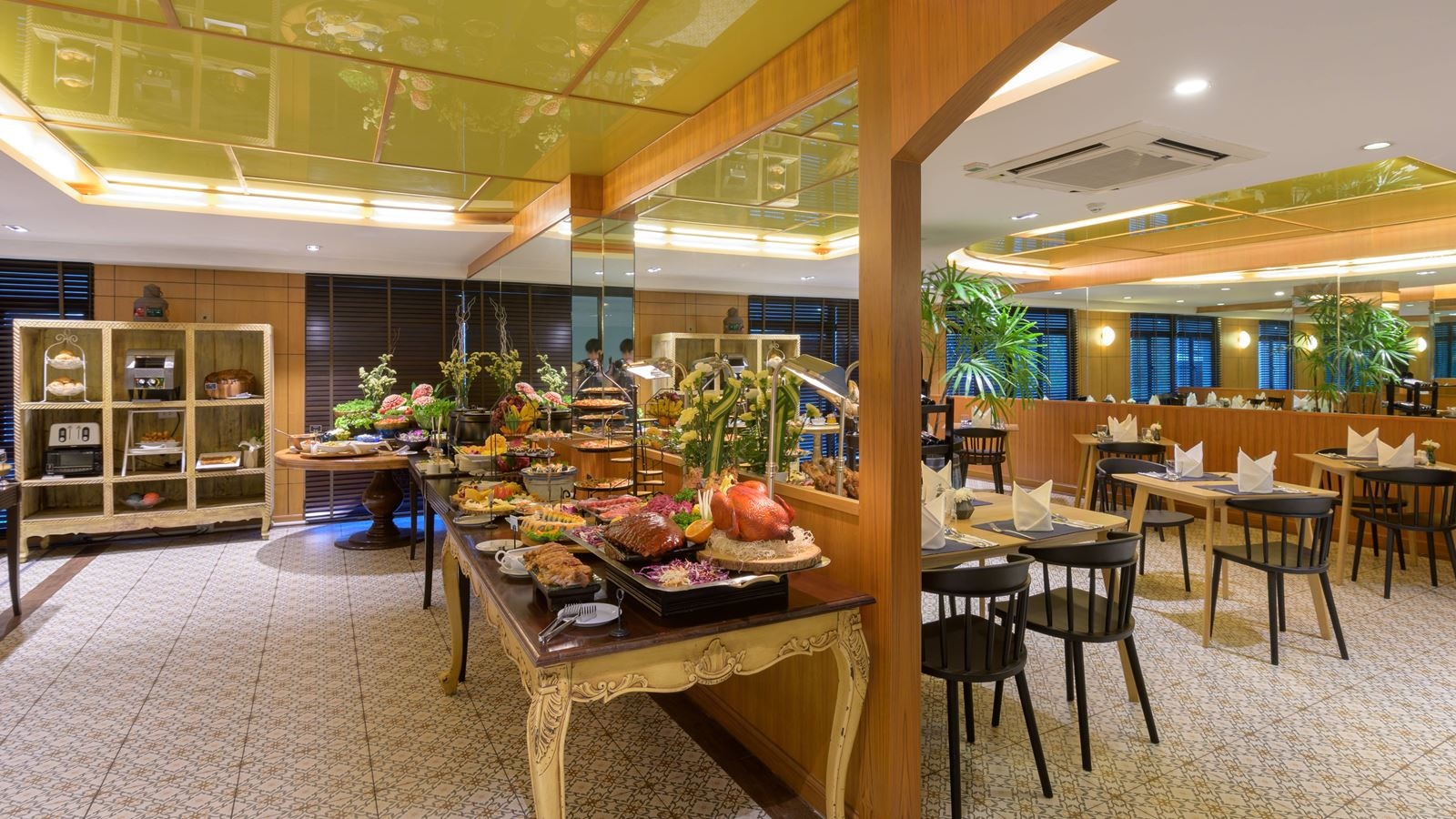 restaurants-dolphin