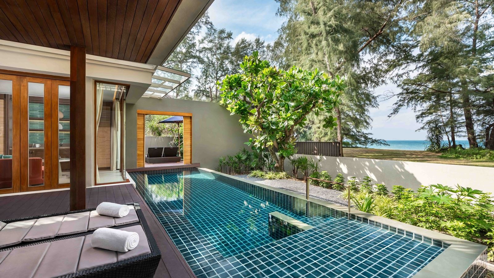 rooms-duplex-oceanfront-villa--three-bedrooms