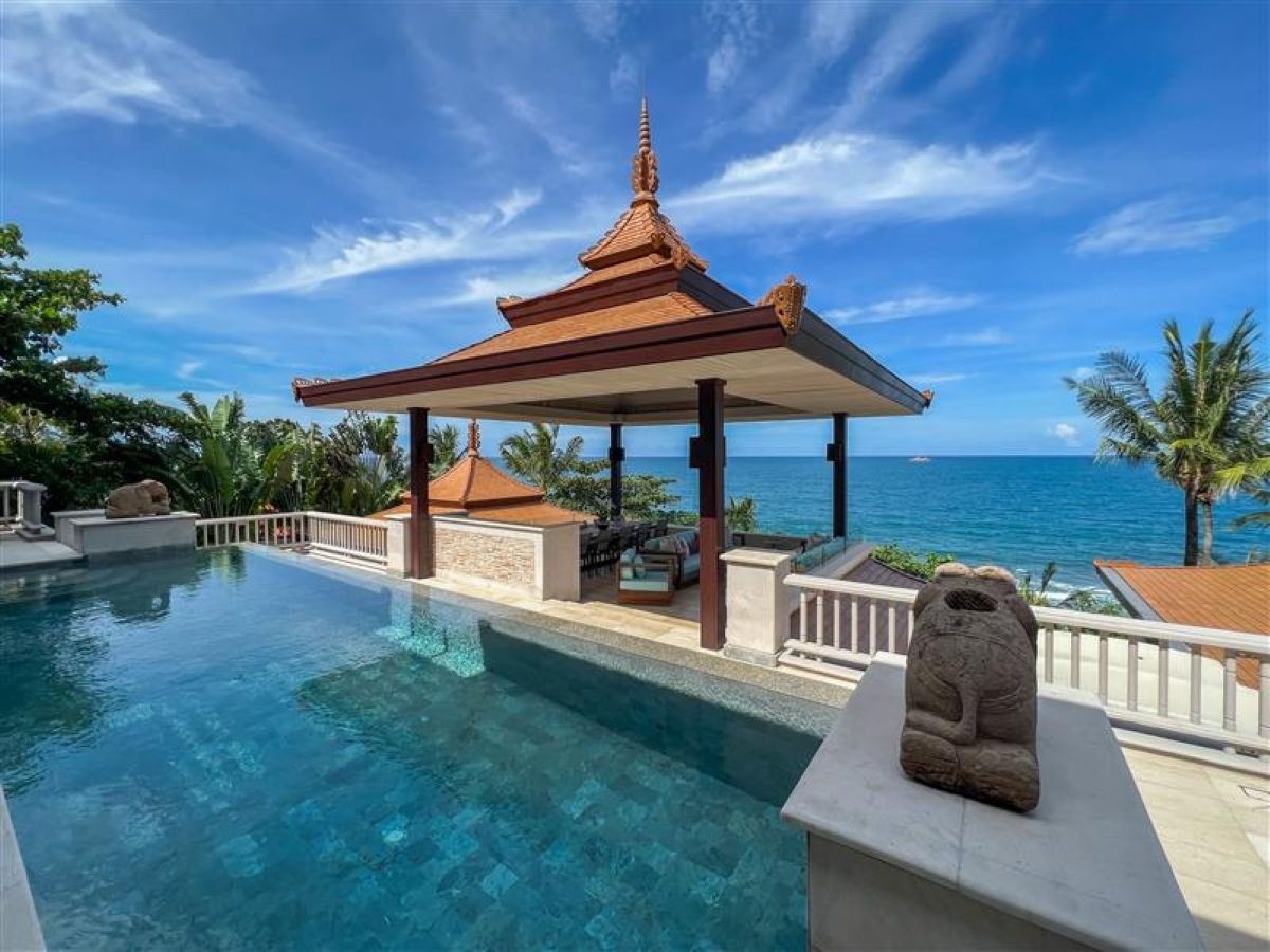 rooms-3-bedroom-ocean-front-residence