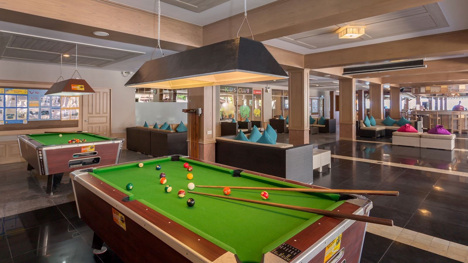 bars-lobby-bar
