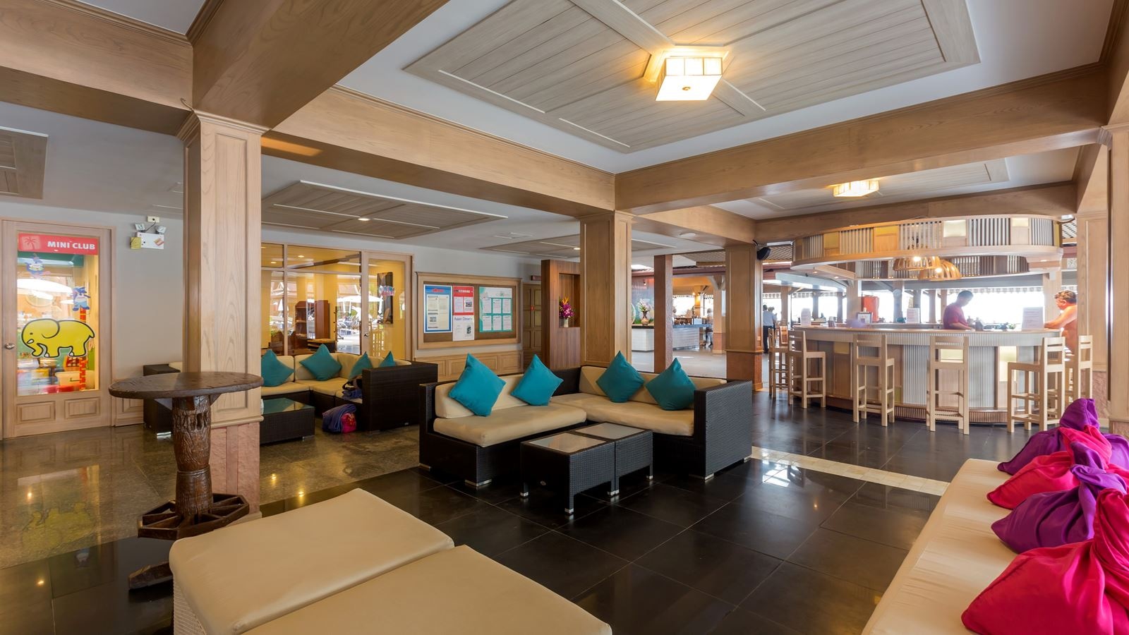 bars-lobby-bar