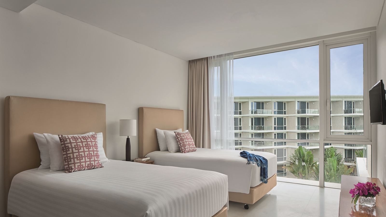 rooms-deluxe-double-double