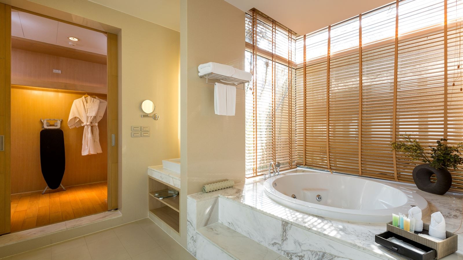 rooms-2-bedroom-garden-pool-villa