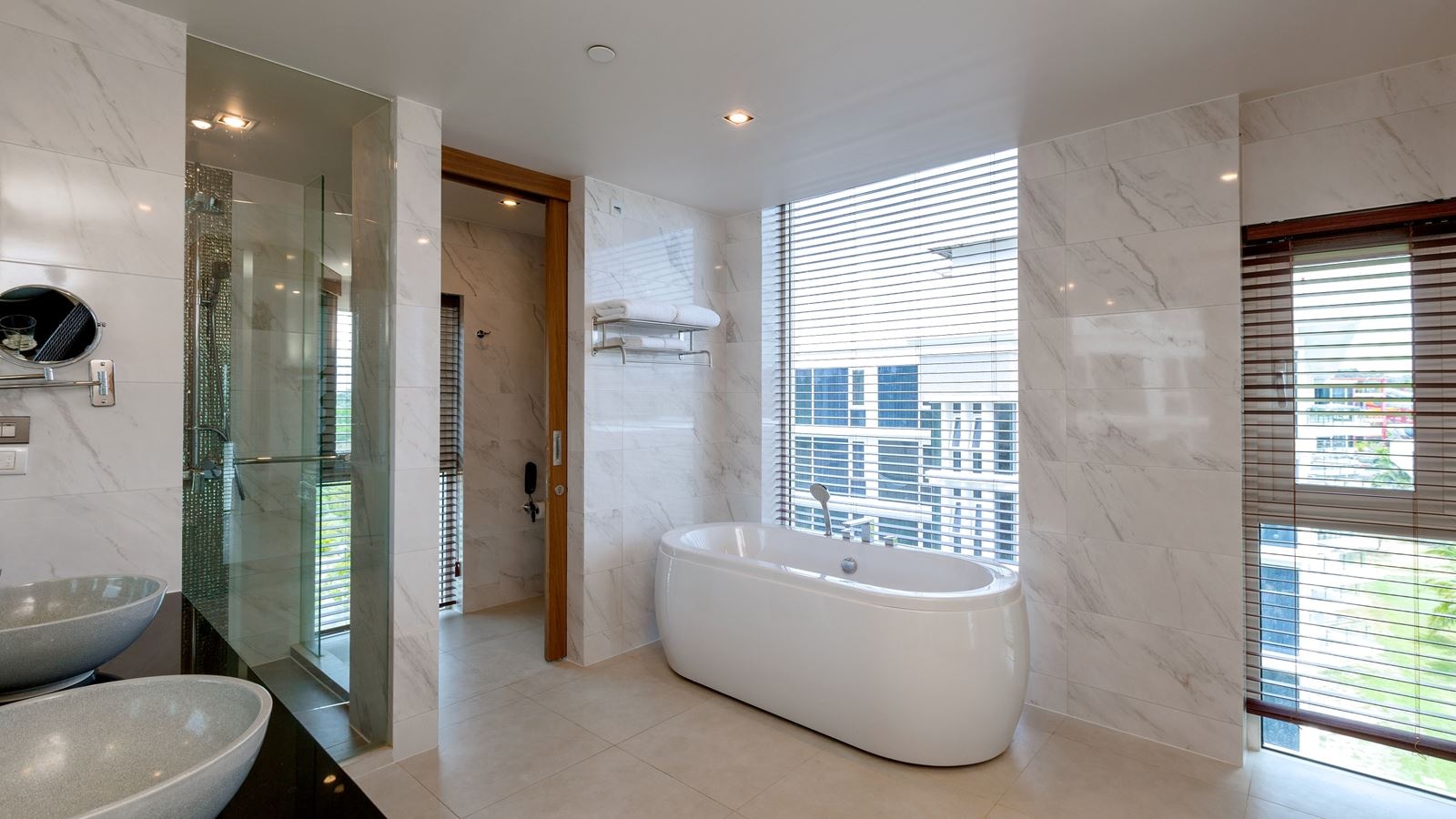 rooms-3-bedroom-penthouse-pool-suite