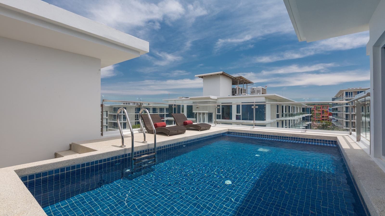 rooms-3-bedroom-penthouse-pool-suite