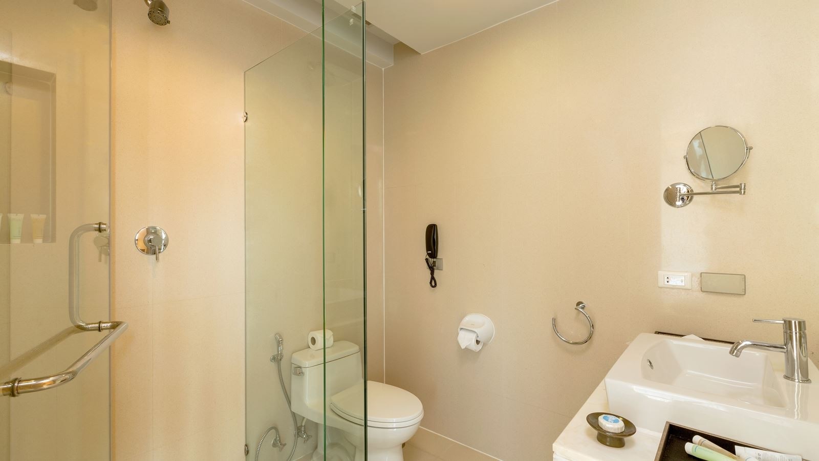 rooms-4-bedroom-penthouse-pool-suite-with-kitchen