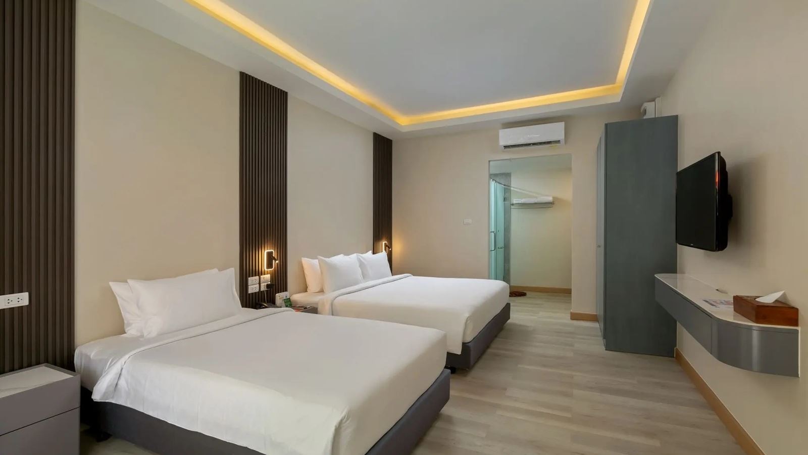 rooms-tropical-wing