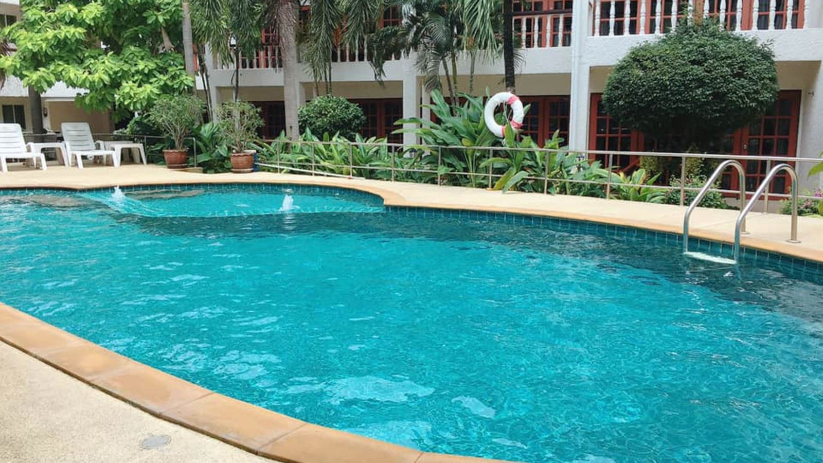 pools-outdoor-pool