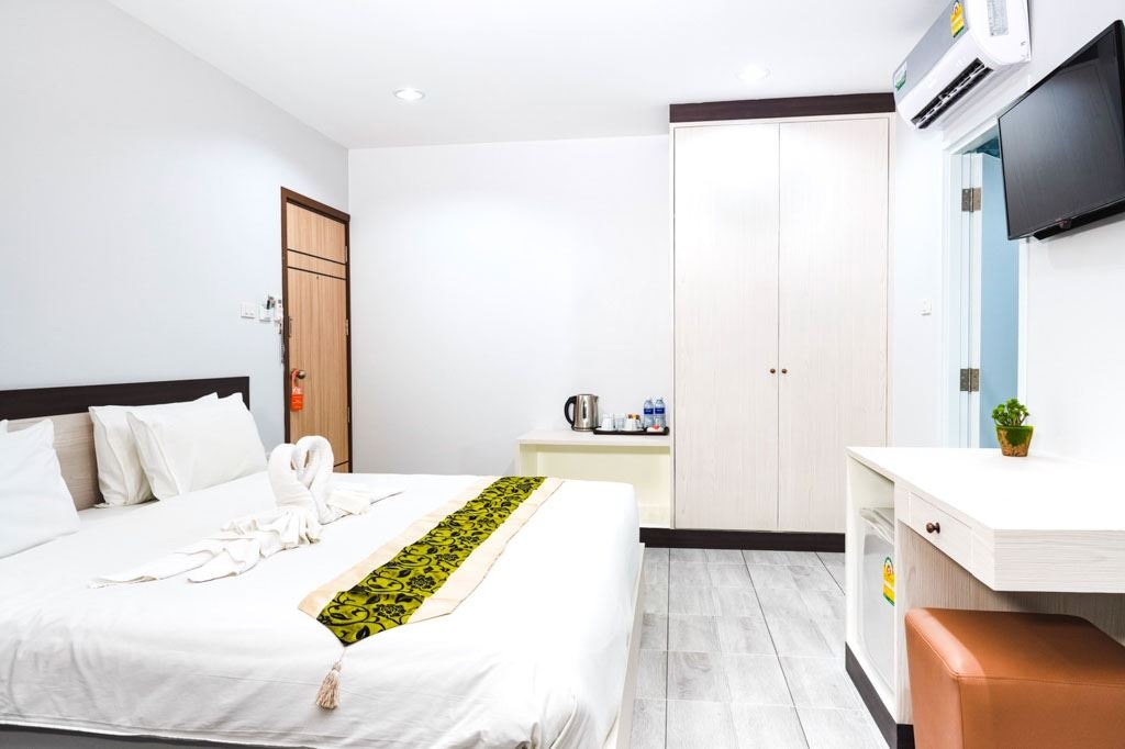 rooms-deluxe-corner