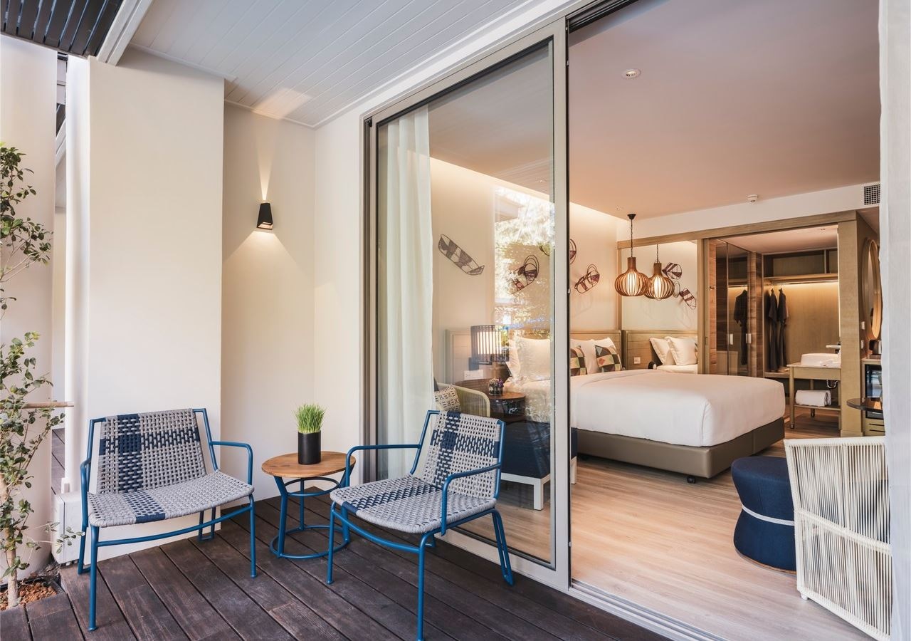rooms-deluxe-pool-access