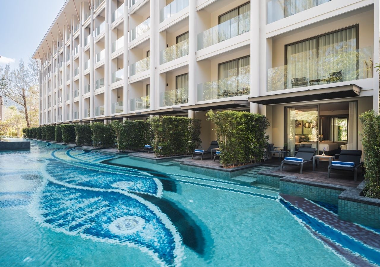 rooms-deluxe-pool-access