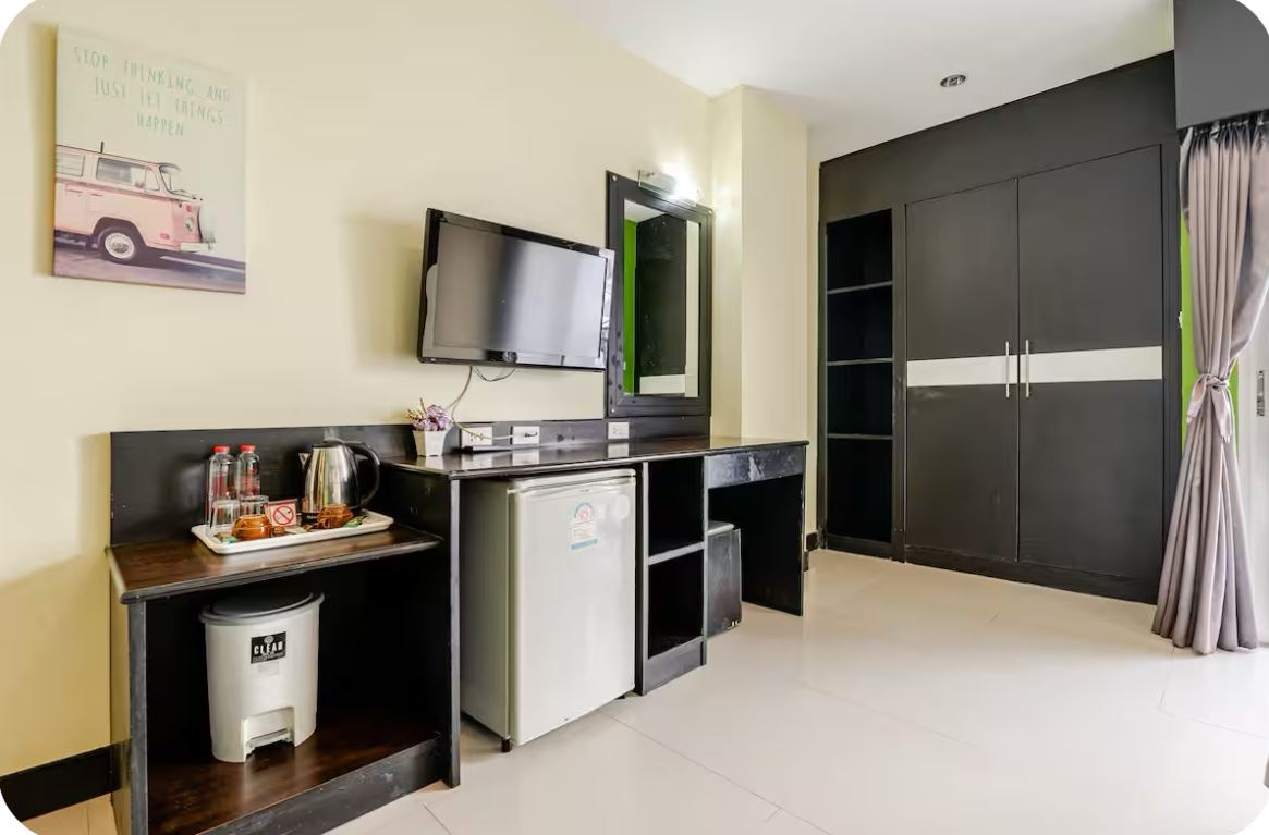rooms-deluxe-room
