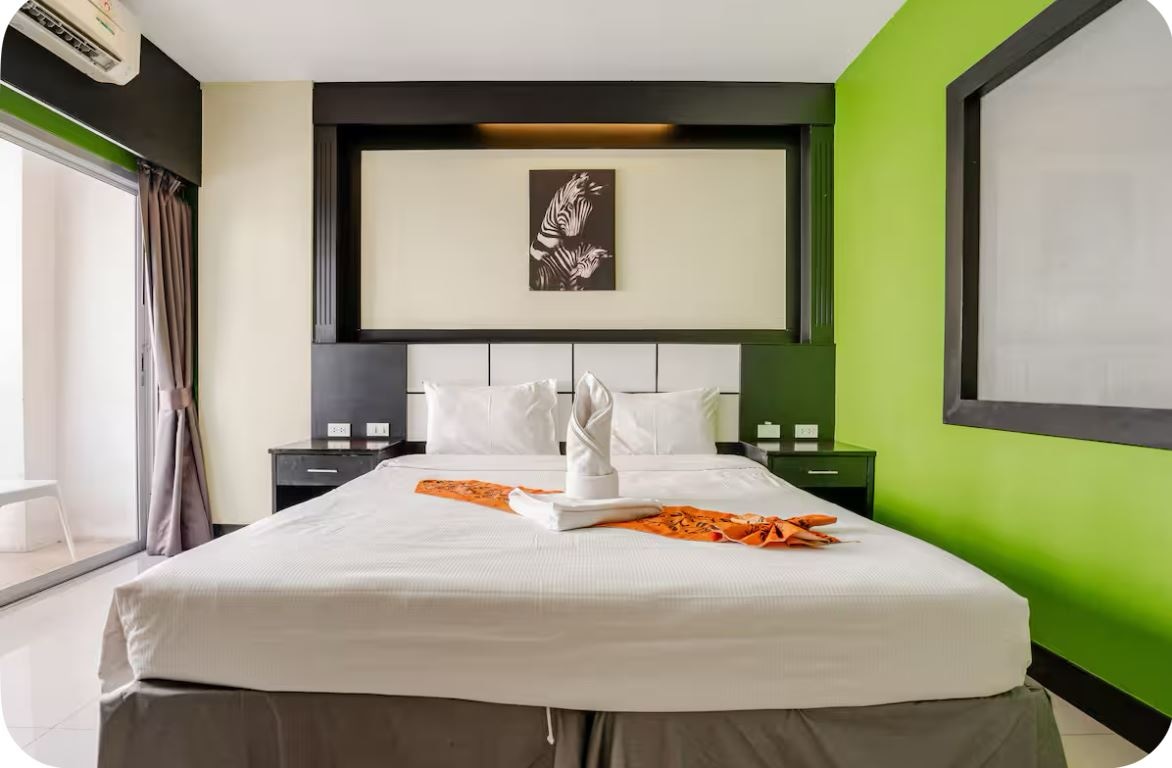 rooms-superior-room