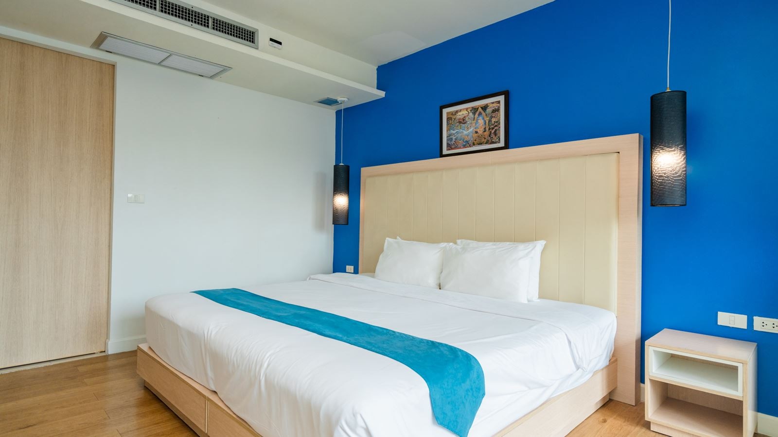rooms-coco-suite
