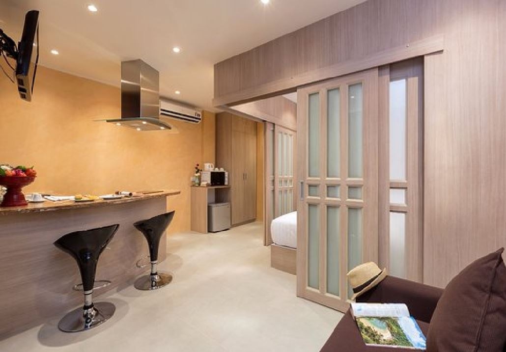 rooms-grand-deluxe-seaview-room