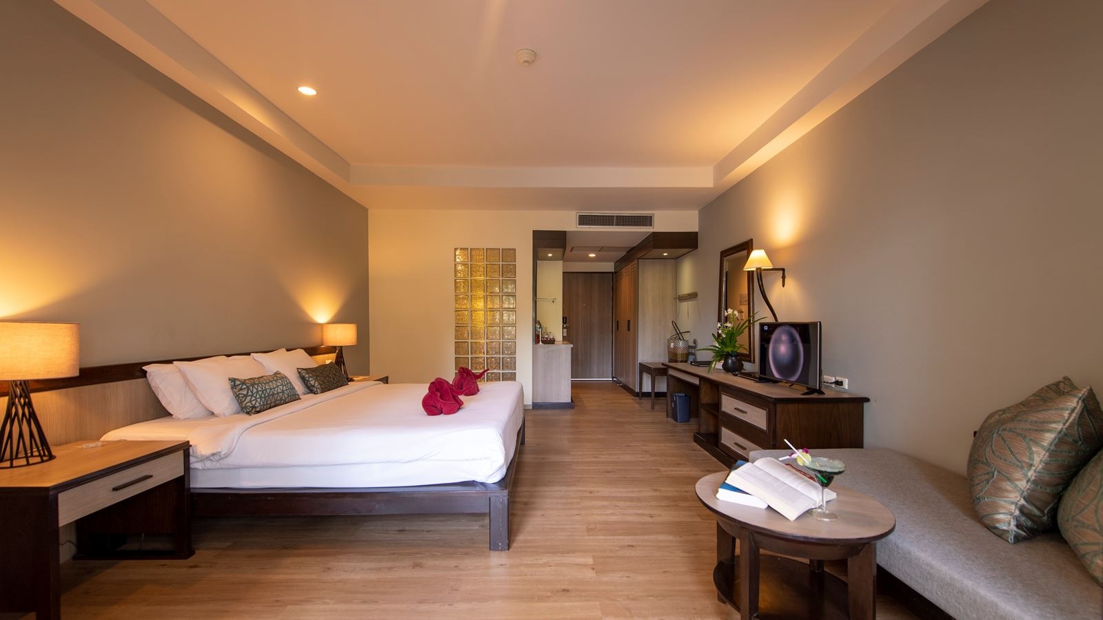 rooms-superior-room