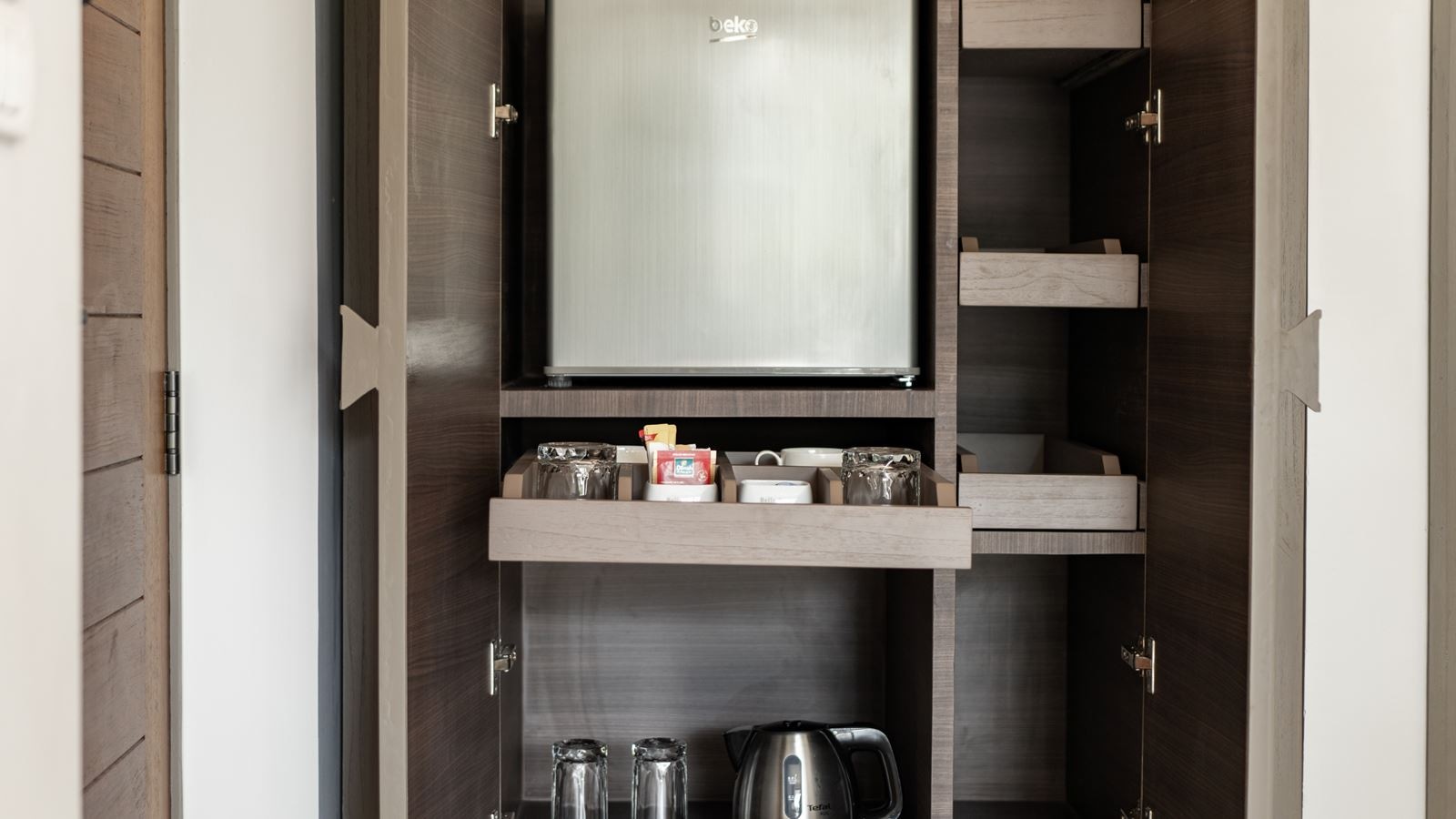 rooms-deluxe-room