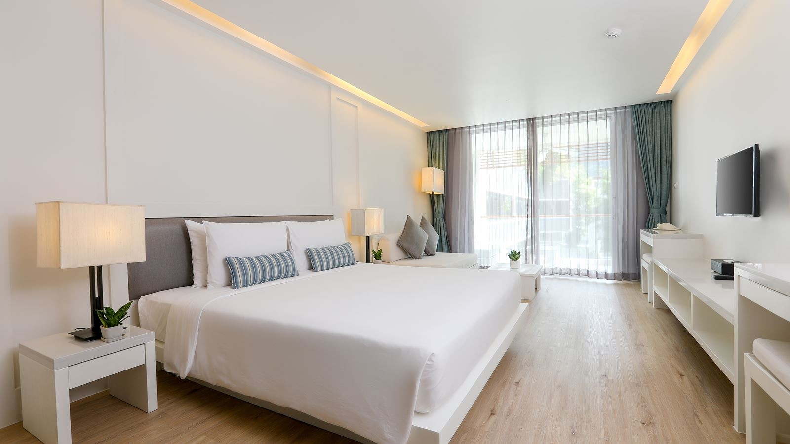 rooms-daylight-room