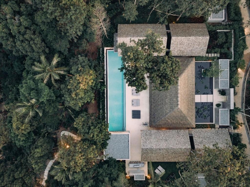 rooms-fourbedroom-oceanview-pool-villa