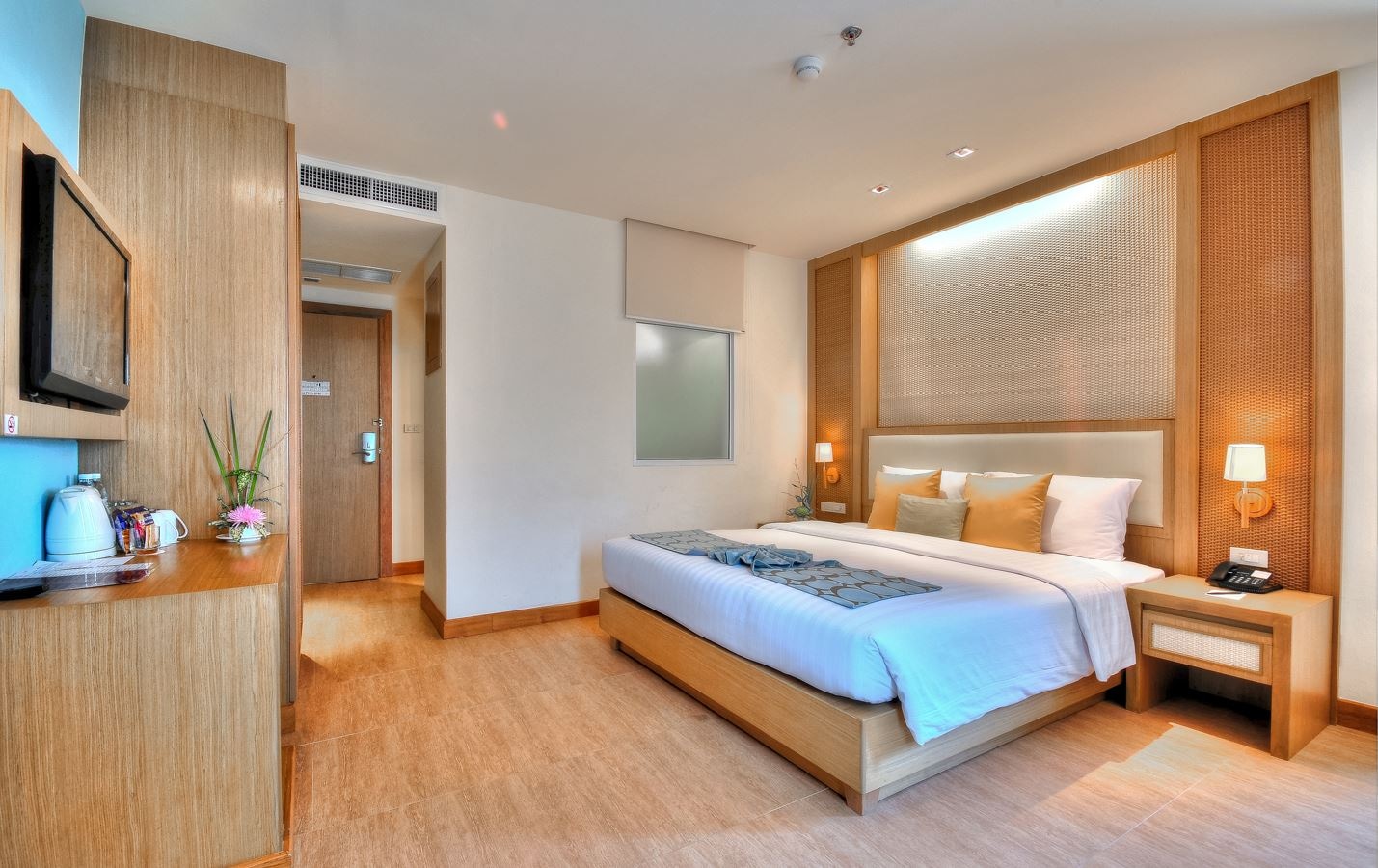 rooms-superior-room