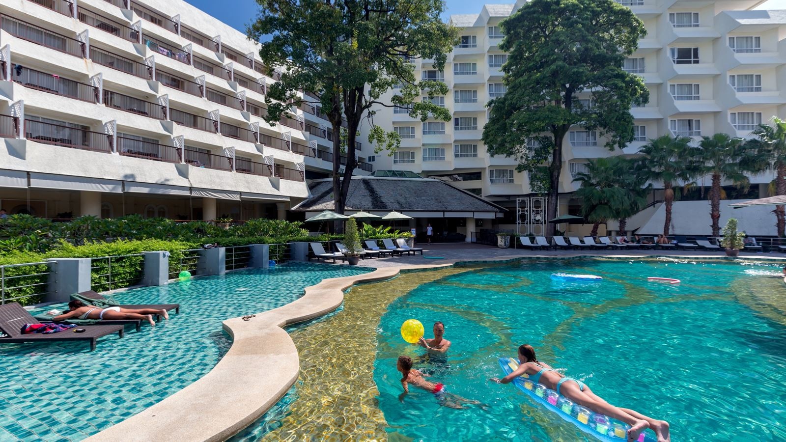 pools-outdoor-pool