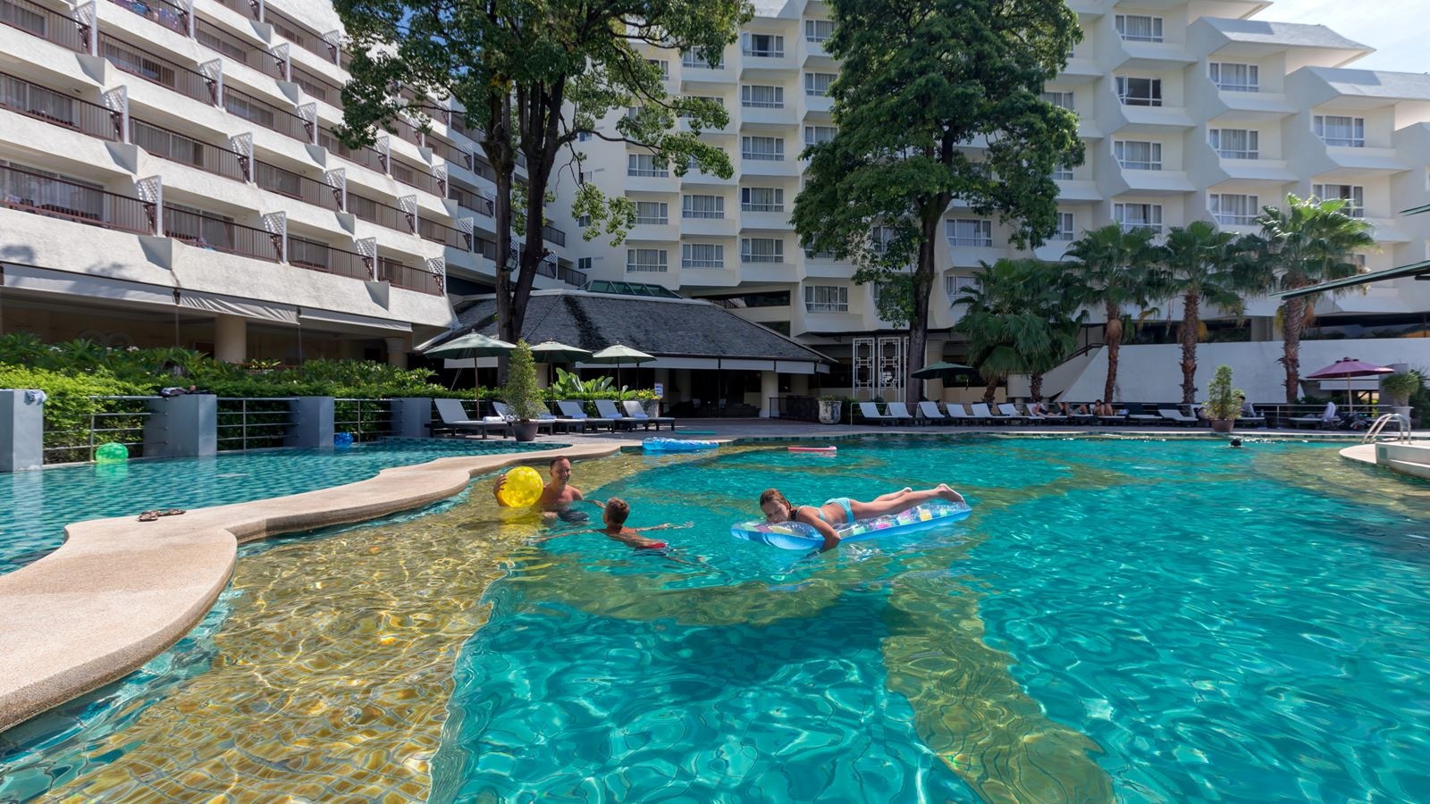 pools-outdoor-pool