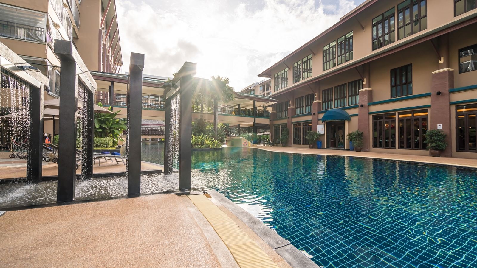 pools-outdoor-pool
