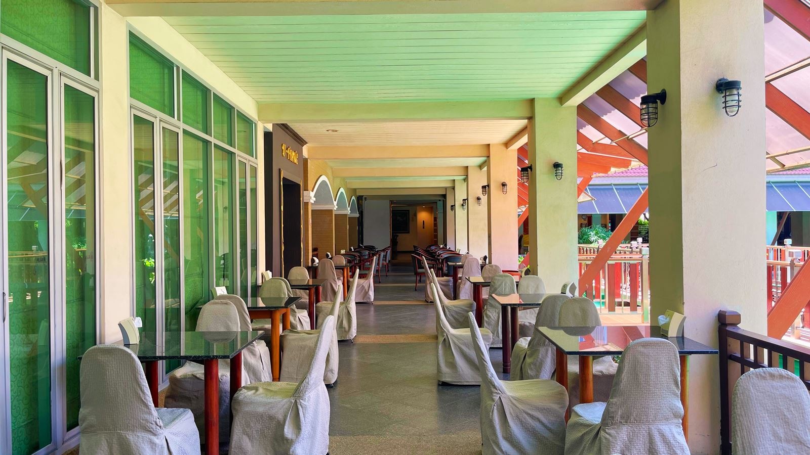 restaurants-uthong