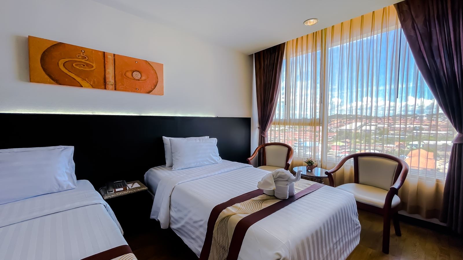 rooms-family-room