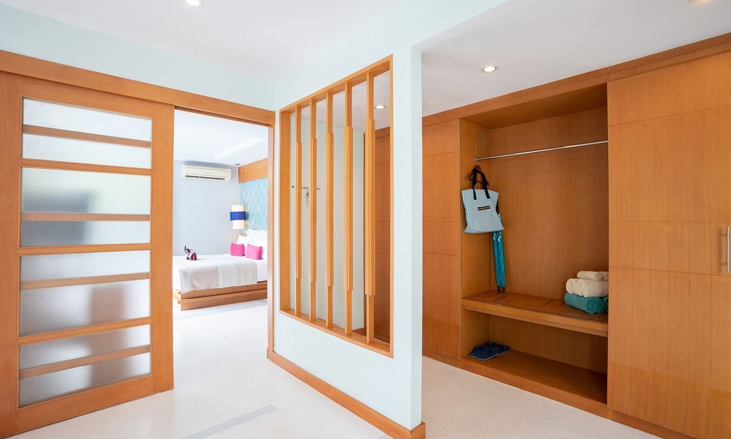 rooms-pool-villa