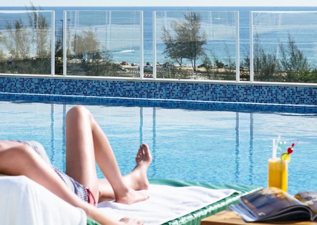 bars-2-pool-bars