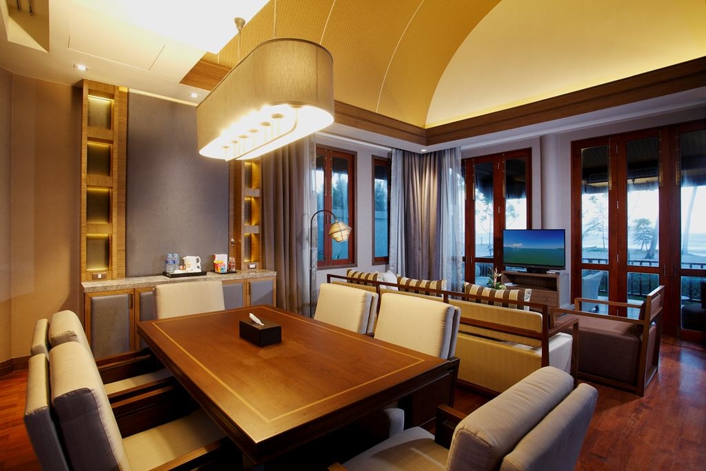 rooms-beach-front-pool-villa