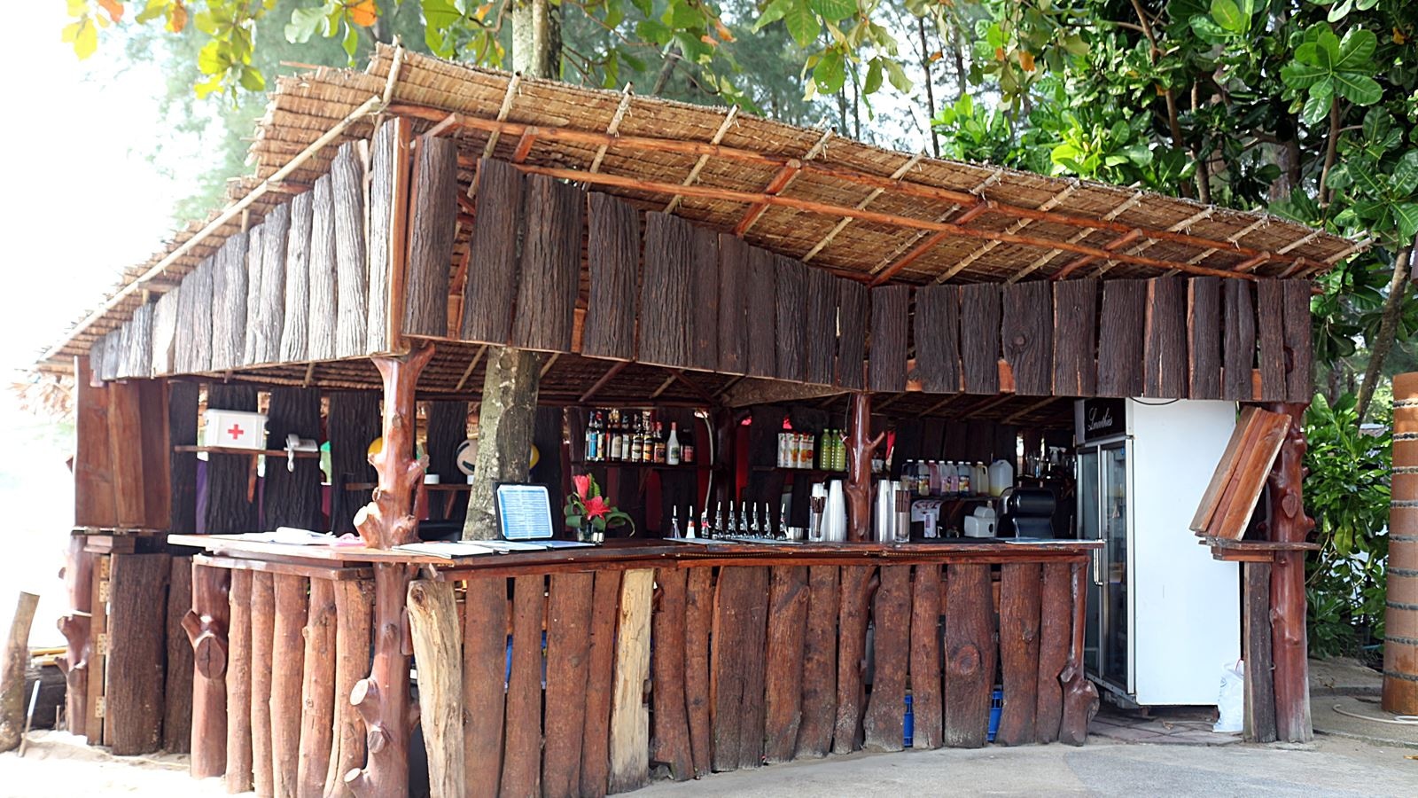 bars-beach-bar