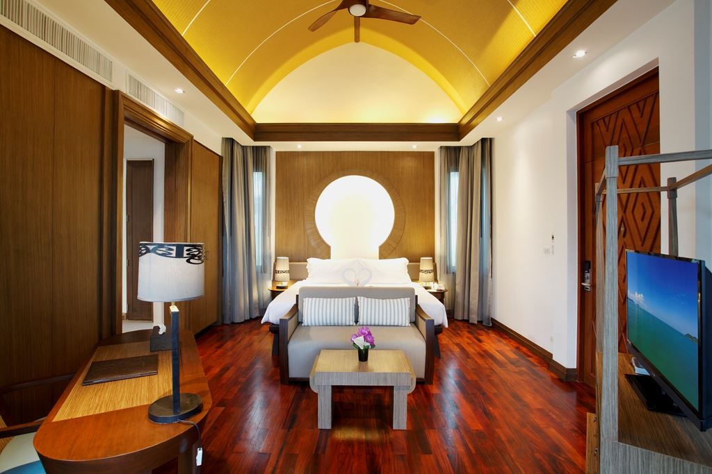 rooms-water-pool-villa-1st-child-sharing-bed