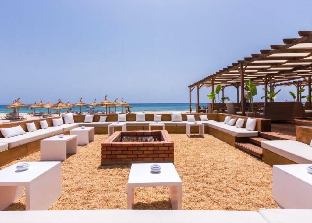 bars-beach-bar