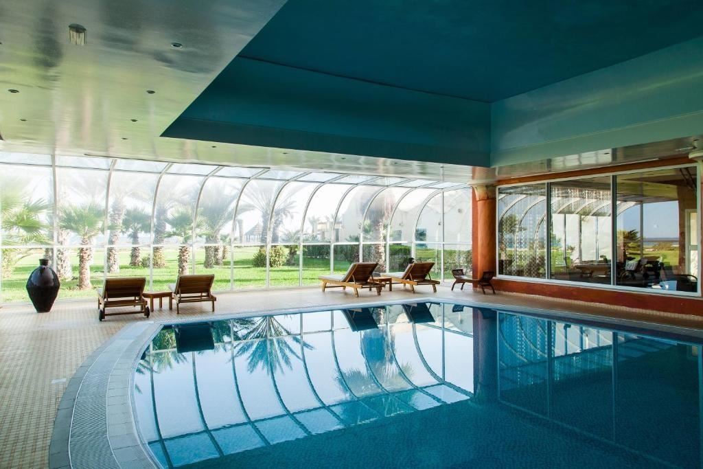 pools-indoor-pool