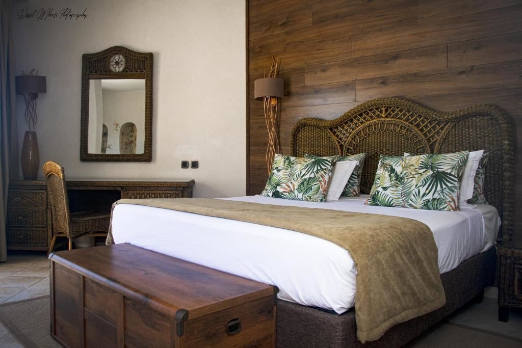 rooms-room-standard-garden-view