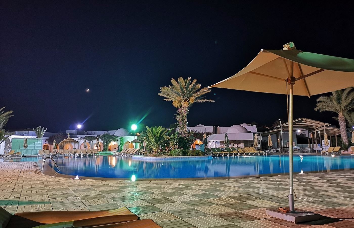 pools-outdoor-pool