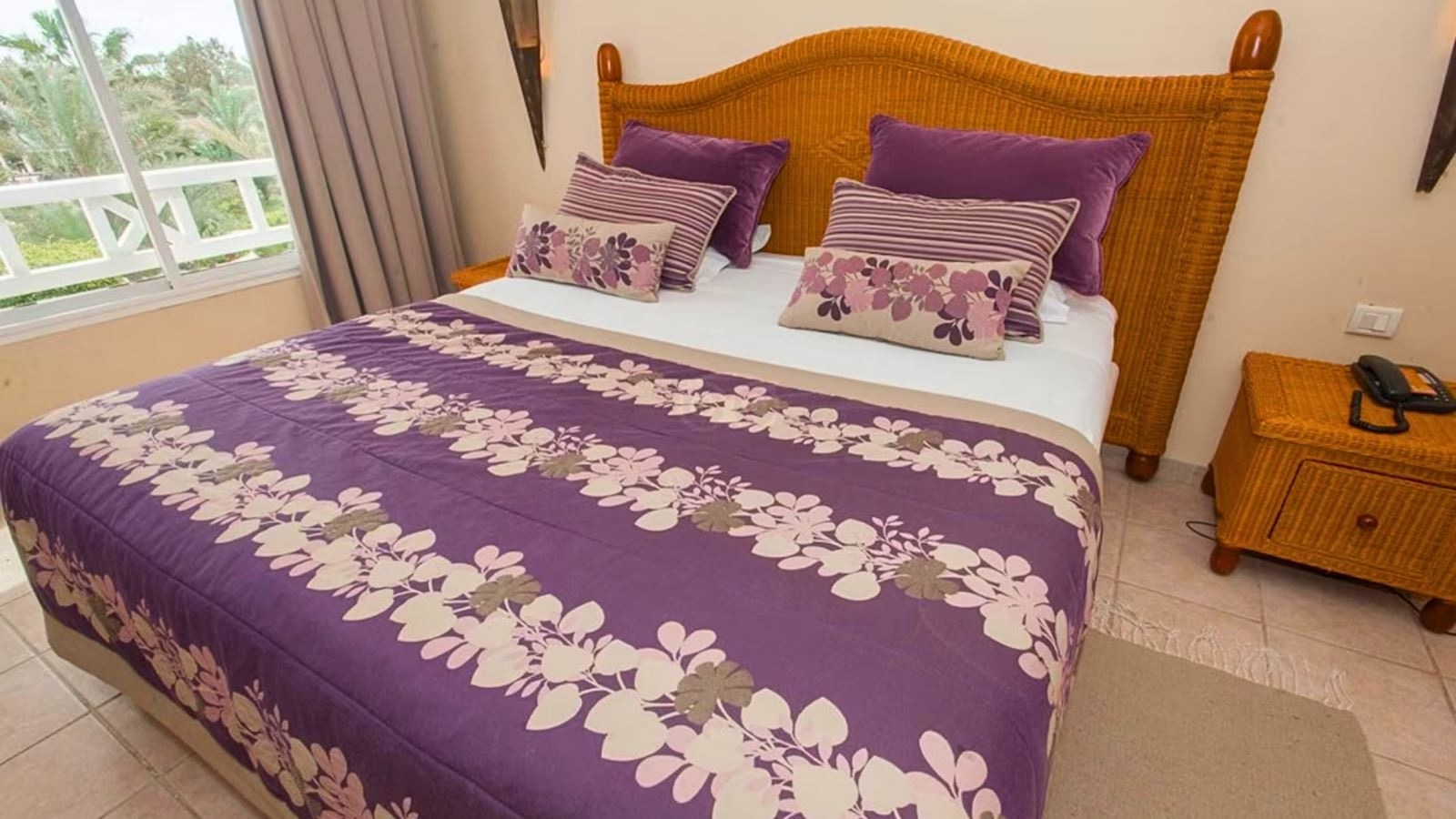 rooms-promo-room