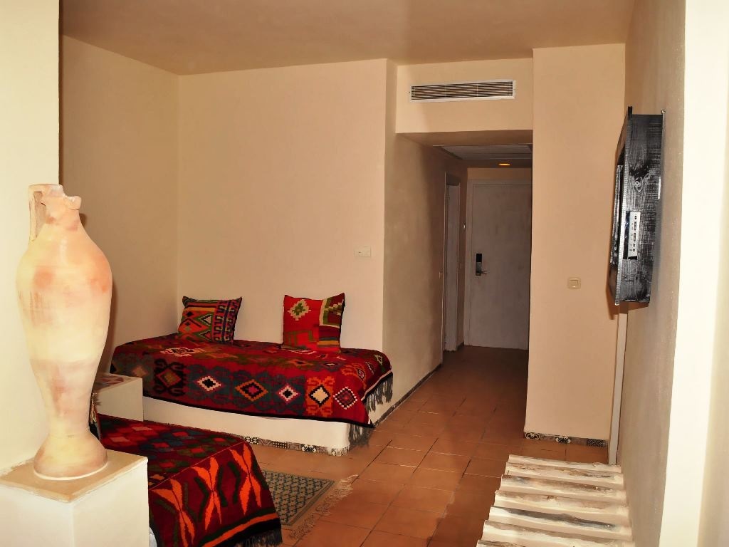 rooms-family-room