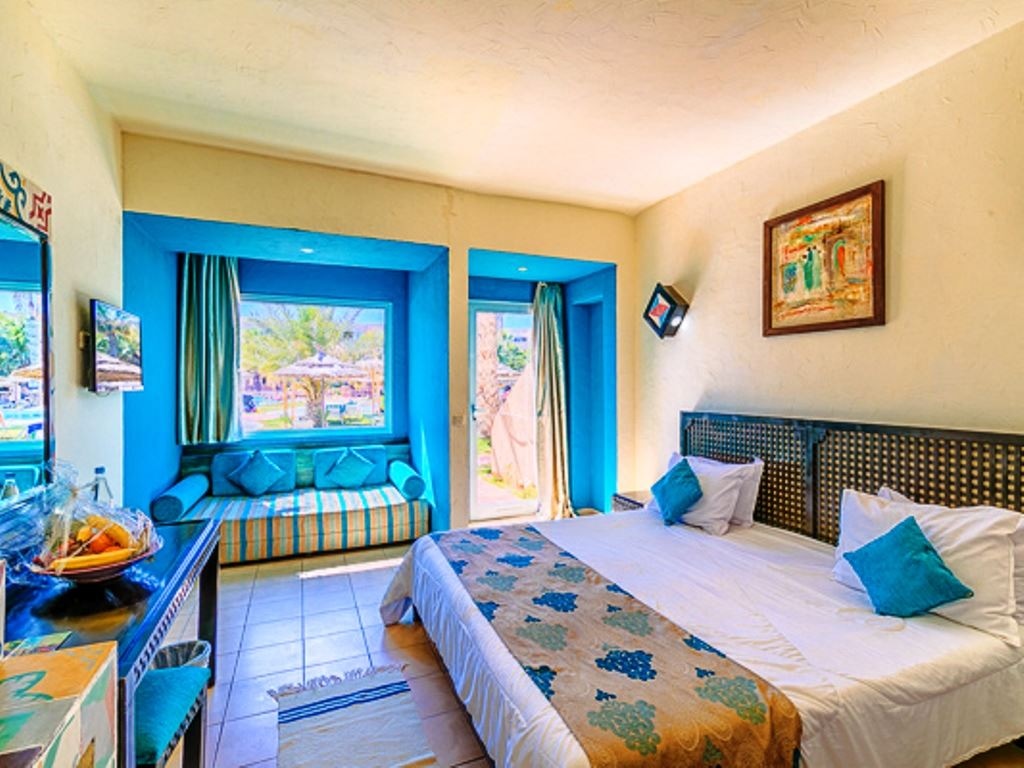 rooms-family-room