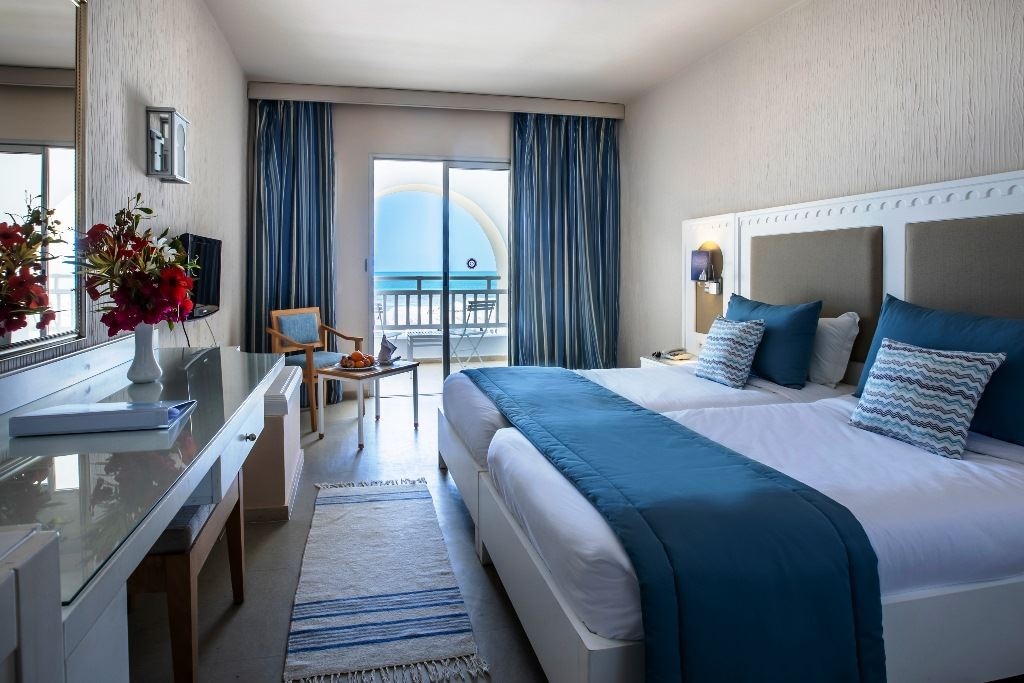 rooms-room-standard-single-sea-view