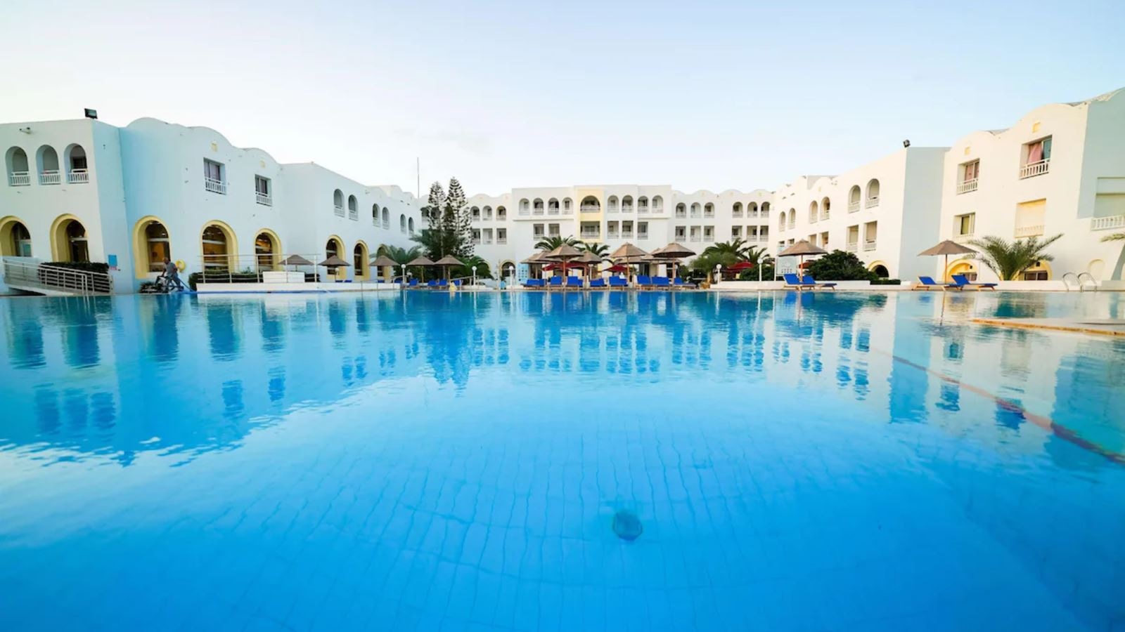 pools-outdoor-pool