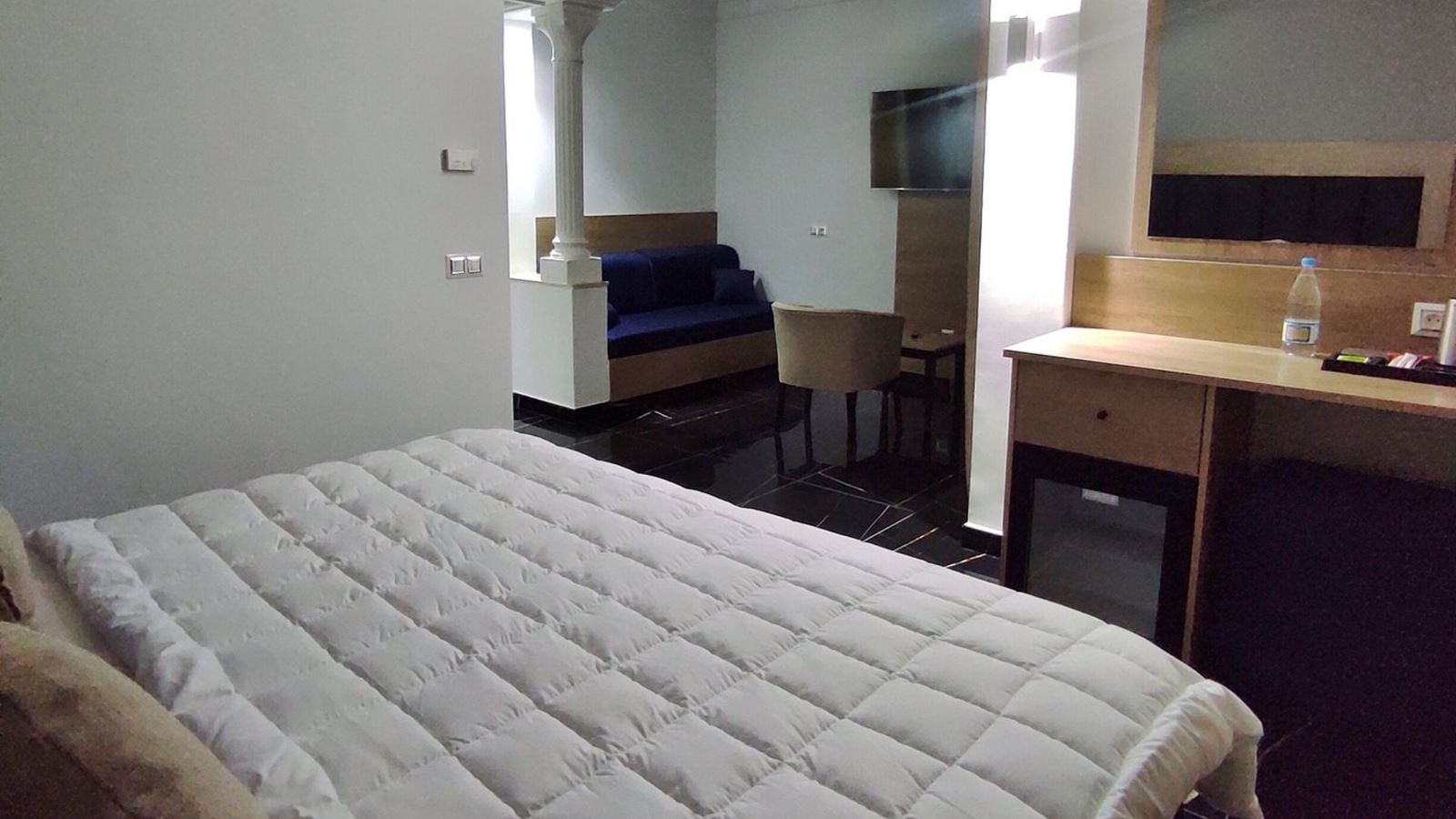 rooms-economy-room