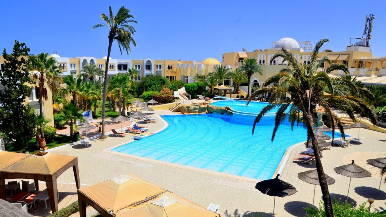 pools-outdoor-pool