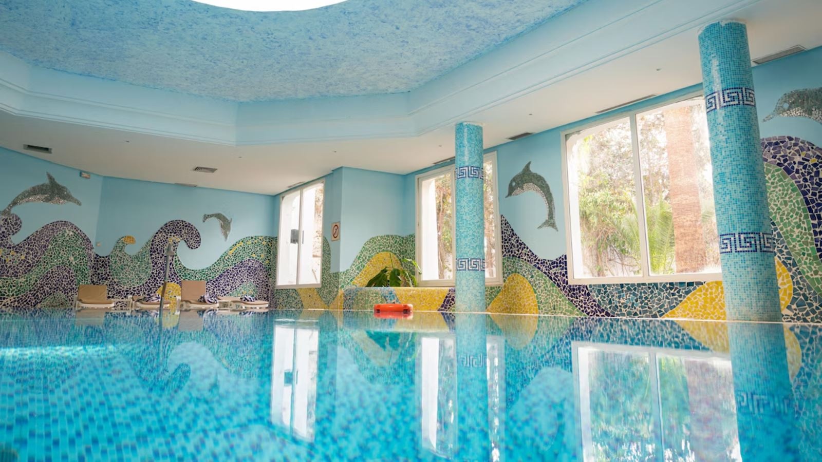pools-indoor-pool