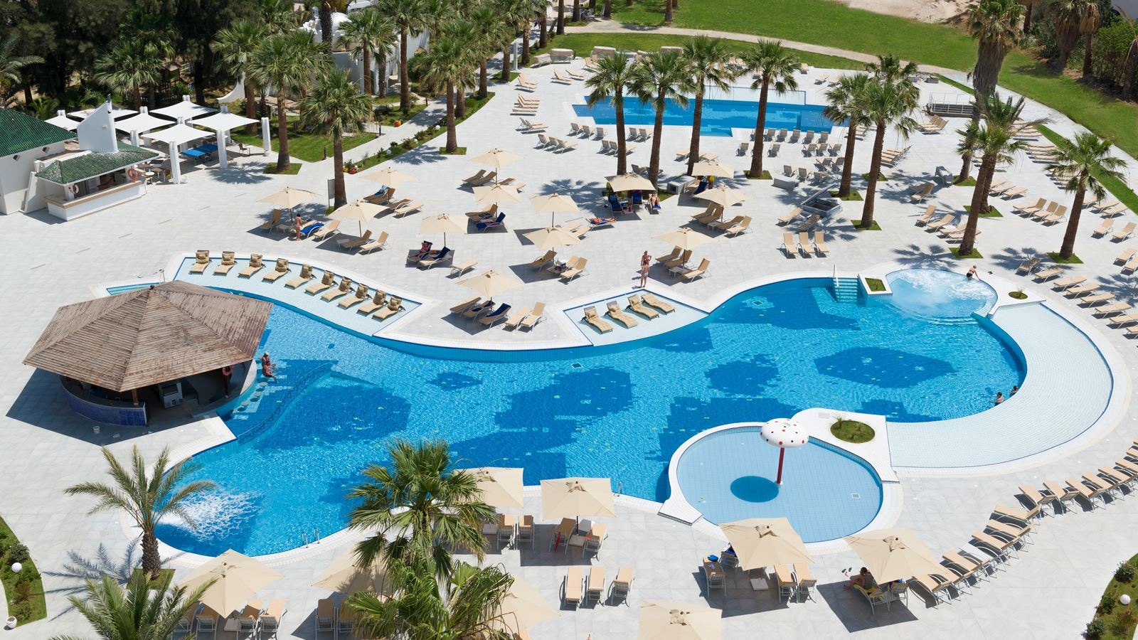 pools-outdoor-pool